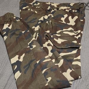 Ray-Ban Camouflage Patterned Apparel
